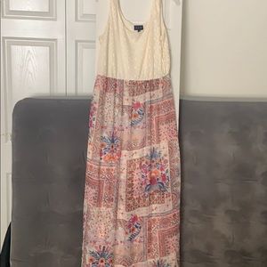 Floral maxi dress